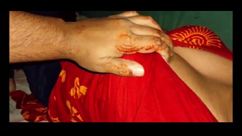 দেশি ভাবীর লোভনীয় হট ভিডিও