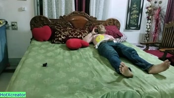 সুন্দরী ভাবীর দারুণ XXX মজা! ক্লিয়ার অডিও সহ