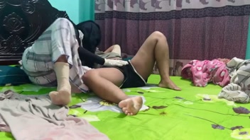 বাংলা নববিবাহিত স্ত্রীর প্রথম রাতের রোমাঞ্চ