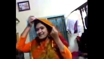 বাঙালি মুসলিম মেয়ের লোভনীয় নগ্ন রূপ দেখুন!