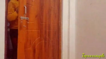 গ্রামের ভাবীর সাথে অচেনার উত্তেজক মিলন!