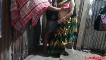 সোনালীর সঙ্গে উইন্ডোর পাশে স্বামী! (লোকালসেক্স৩১-এর হট ভিডিও)