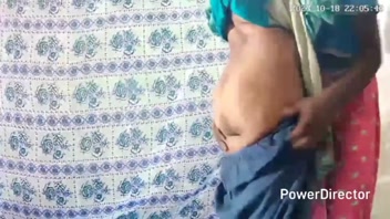 বাংলাদেশী যুবক-যুবতীর জঙ্গলে রোমাঞ্চকর মুহূর্ত!